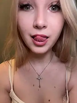 Živý XXX chat MarlboroWeb