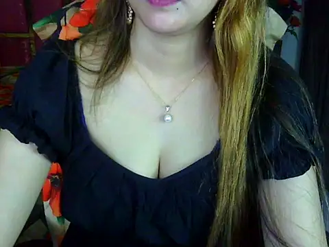Adiba_Obu_20 Chat XXX in diretta
