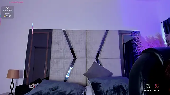 CarolineFyre's Live XXX Chat