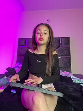 Chatroom XXX en direct de tatti_ec