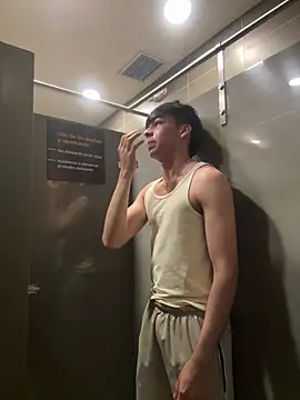 The_Conquer Adlı Modelin Canlı XXX Sohbeti
