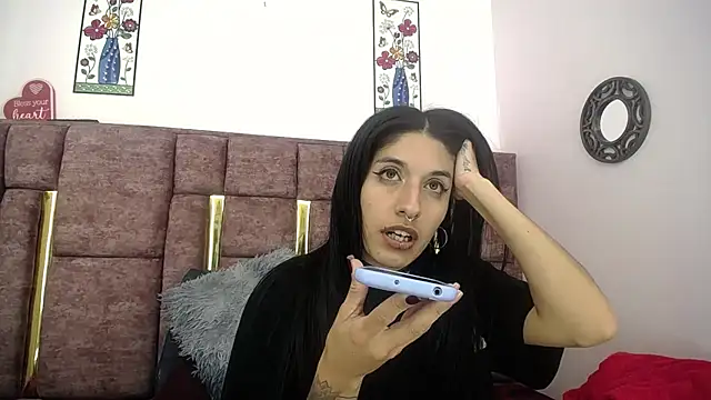 Chatroom XXX en direct de FRANCHESCA_LOVE_