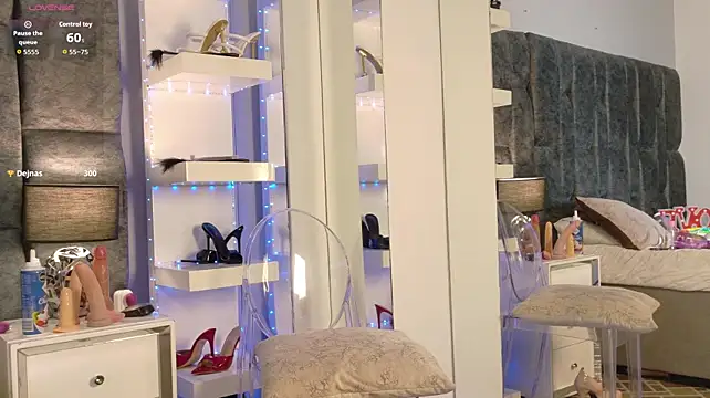 AntonellaFuji's Live XXX Chat
