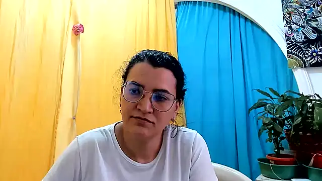 MARILYN_GARCIA live XXX chat