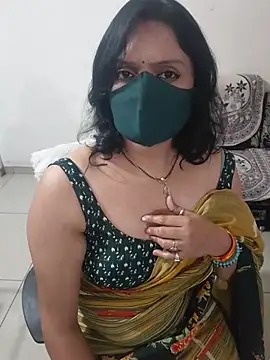 XXX chat uživo modela khushikhushi