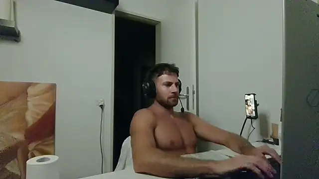 alpha-hunk Adlı Modelin Canlı XXX Sohbeti