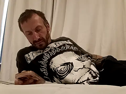 Chatroom XXX en direct de Urs_Truly_