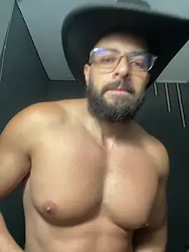 Chat +18 de magnumchris ao vivo