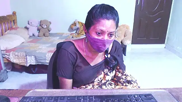 Novapol11 Live XXX Chat