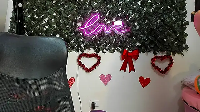 XXX chat uživo modela DestinyHills