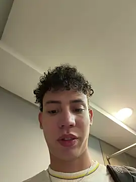 הופעת וובקאם של yoursexyjose
