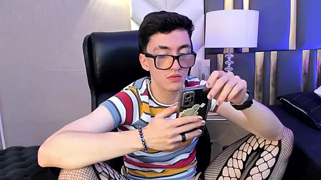 GaelDuken Live XXX chat