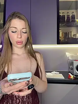 Chatroom XXX en direct de LeilaFloraX