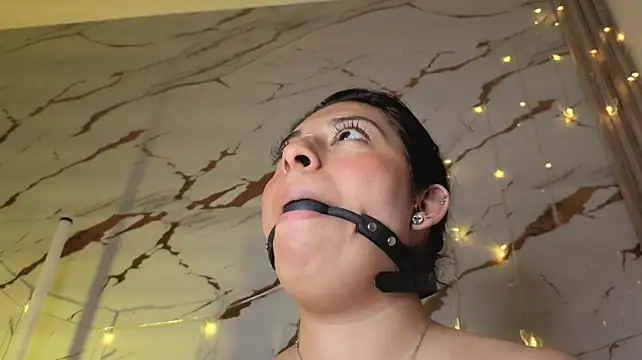 Iam_Issaa_ Live XXX-Chat