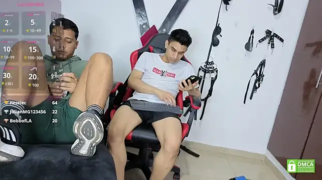 Czat XXX na żywo – EliteBoysLive