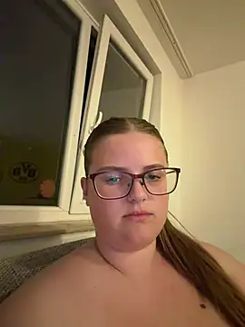 CurvyPaar2 Live XXX-Chat