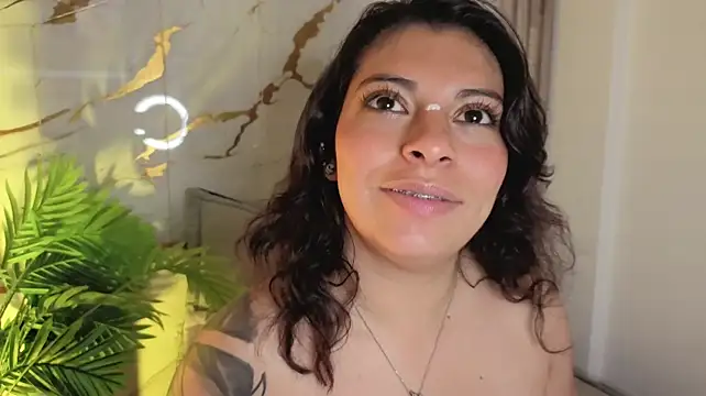 Chat XXX ao vivo de Iam_Issaa_