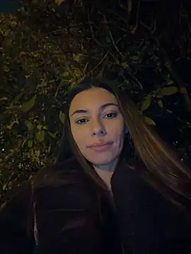 AmelieCrystal's Live XXX Chat