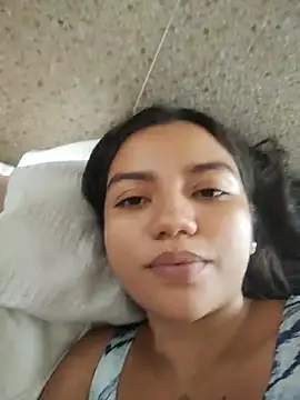 Bunny_cherry2's Live XXX Chat