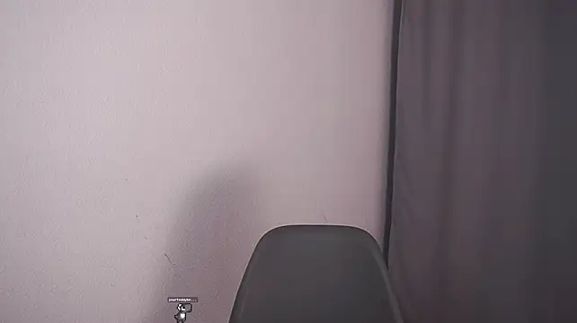 quake_123 Chat XXX live