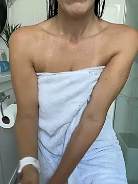Emma-Skyee's Live XXX Chat