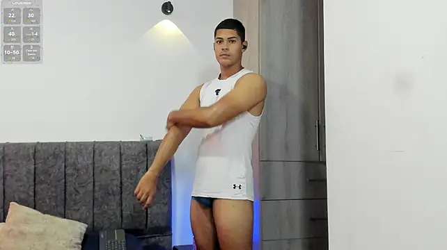 Iamdylan777 লাইভ XXX চ্যাট