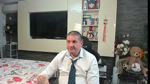 Chat +18 de SpartacusDaddy48 ao vivo