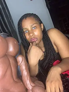 annysue1122 Adlı Modelin Canlı XXX Sohbeti