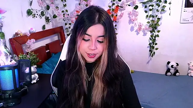 Kittyuwu_ Live XXX-chat