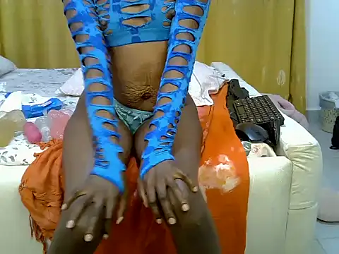 Ebony_dolldesire 现场XXX聊天