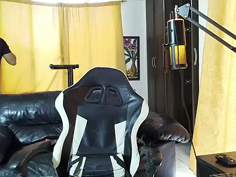 Živý XXX chat aronmiller404