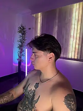 Živý XXX chat Giordano_Russo