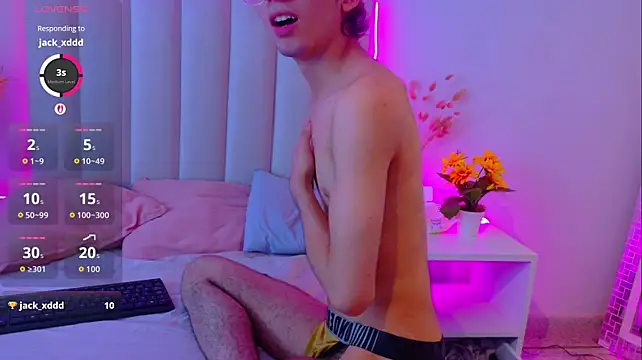 Twink_Sebas7のライブXXXチャット