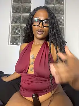 Moonzy777's Live XXX Chat