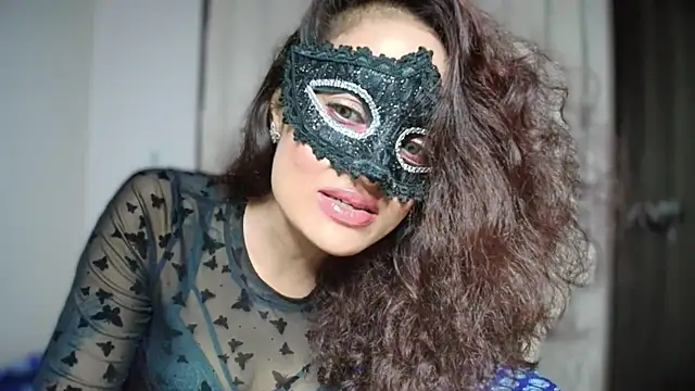 Онлайн чат XXX ScarletSeductive