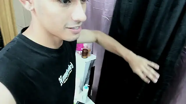 TaylerCruz Chat XXX live