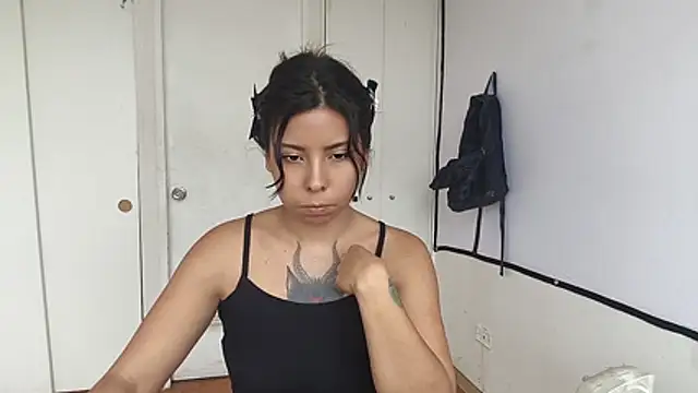 ivihetaira live XXX chat