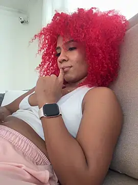 RubyRossel Adlı Modelin Canlı XXX Sohbeti