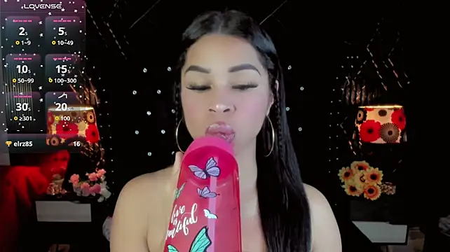 Nayara_K লাইভ XXX চ্যাট