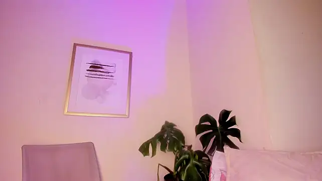 XXX chat uživo modela Emma_Dancer