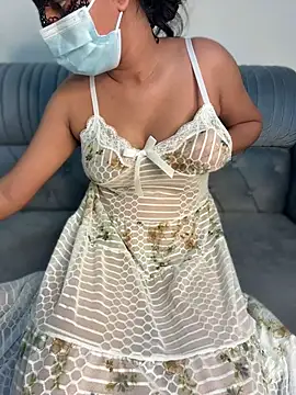Sexyqueenameliya Chat XXX in diretta