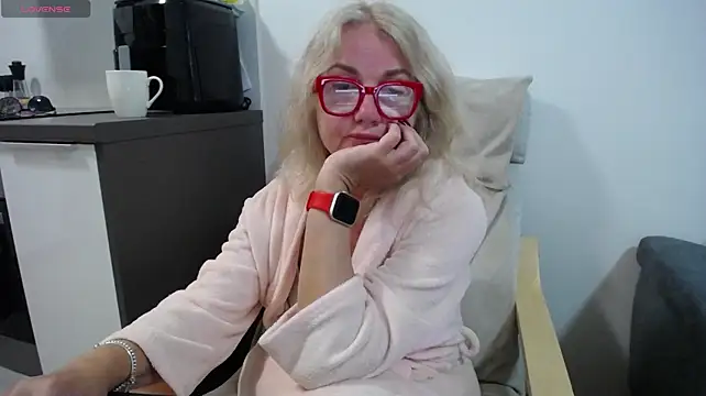 Blond_Woman লাইভ XXX চ্যাট