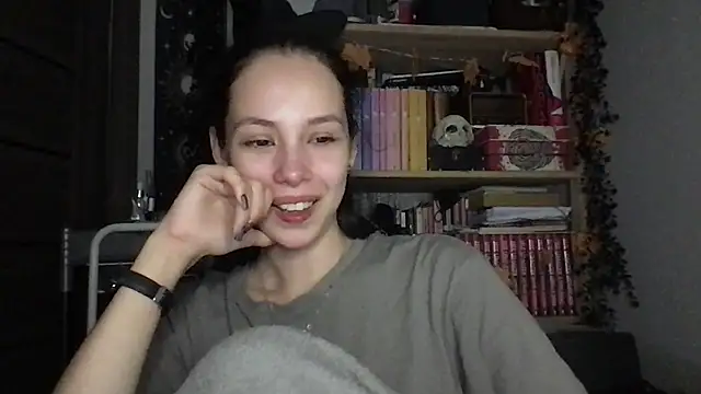 Yuna5343 Chat XXX in diretta
