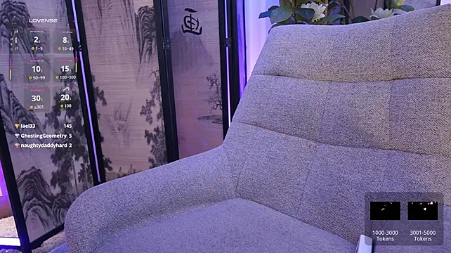Živý XXX chat MeganLowell