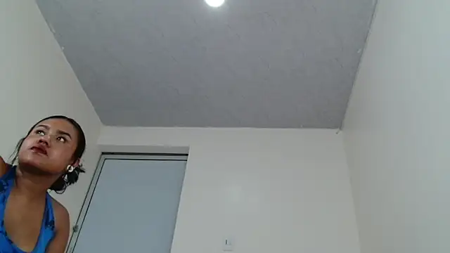 K3ndal1_'s Live XXX Chat