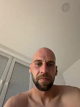 _oliver_it élő XXX-chatje