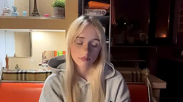 Blondilis Live XXX-Chat