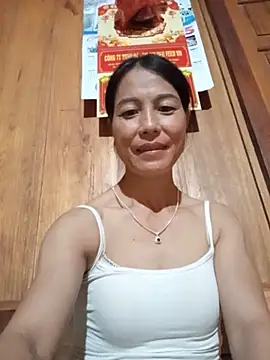 XXX chat uživo modela Lily-ly