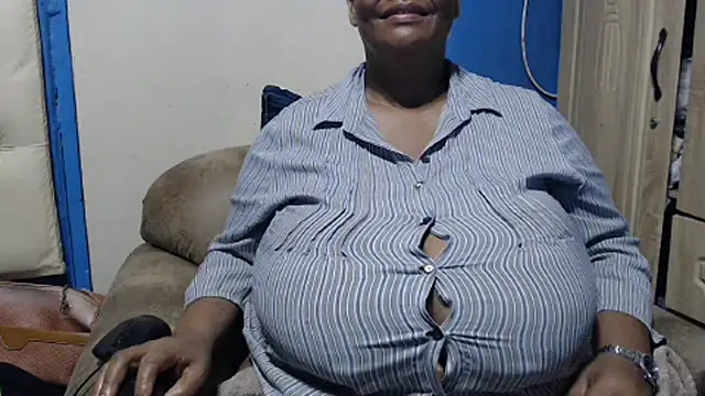 CUTEFIRMMELONSSn Live XXX chat