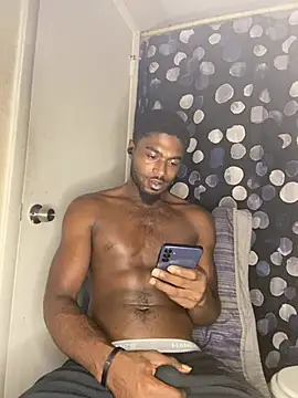 BrownSkinHandsome's Live XXX Chat